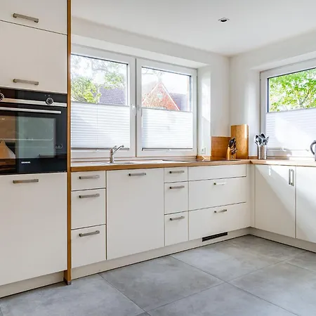 Zimmerei 1, Zentrale Lage, Erdgeschoss Mit Terrasse, Hund Willkommen! Apartment *